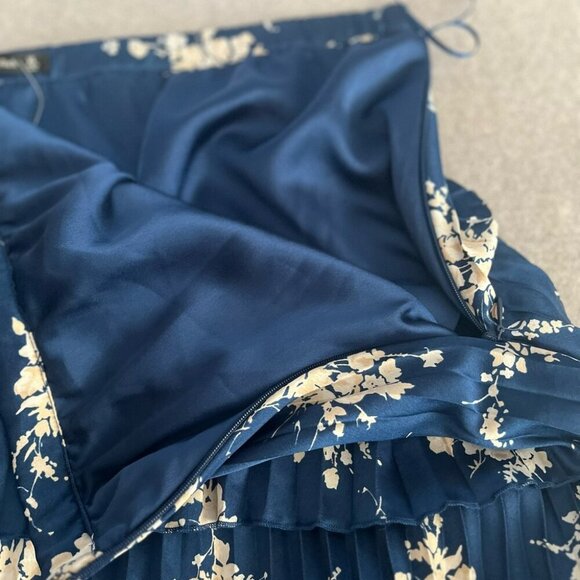 [XL]Abercrombie&Fitch Blue Floral Satin Pleated Tiered Maxi Skirt - Picture 4 of 7